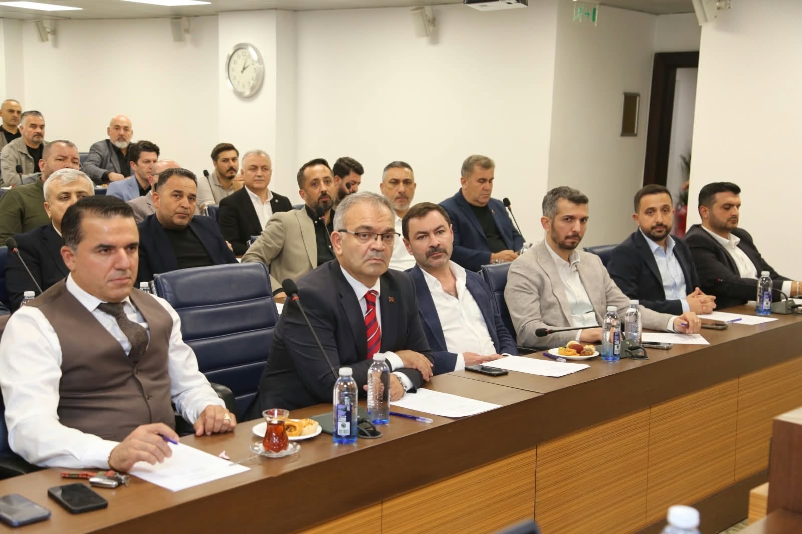 TUNA BAŞKANLIĞINDAKİ ALTSO TOPLANTISI TARTIŞMALARLA BAŞLADI...