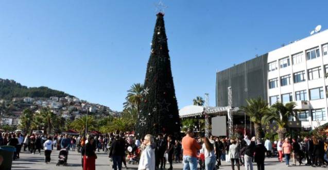 10 uluslararasi alanya noel pazari basladi h391844 55641 e1b73