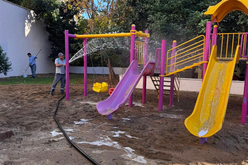 132122456903769344 d5571