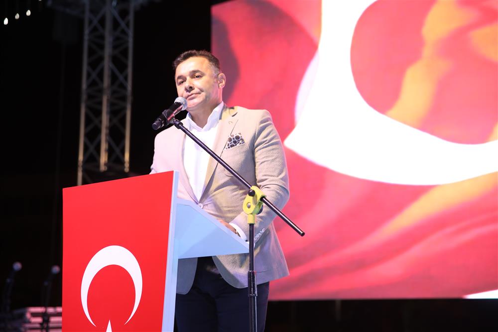 15 TEMMUZDA ALANYA 3.jpg BAŞKAN YÜCEL ba20a