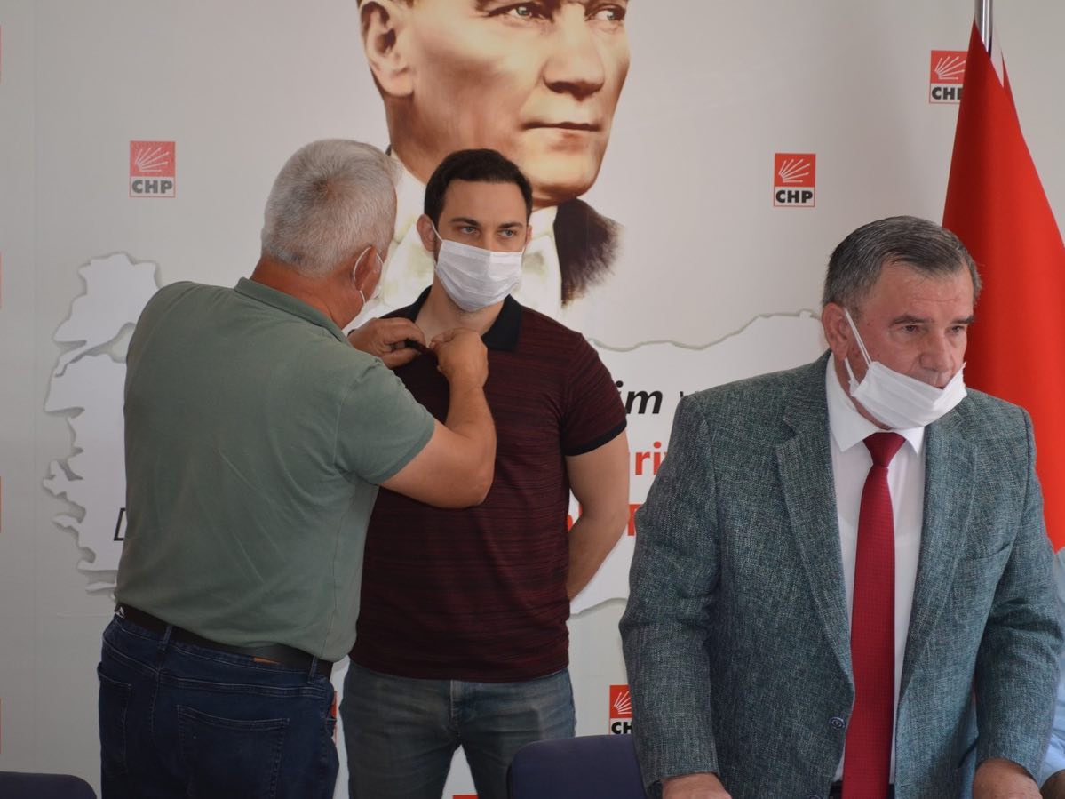 19 mayıs 2021 chp açıklama 4 rozet f7585