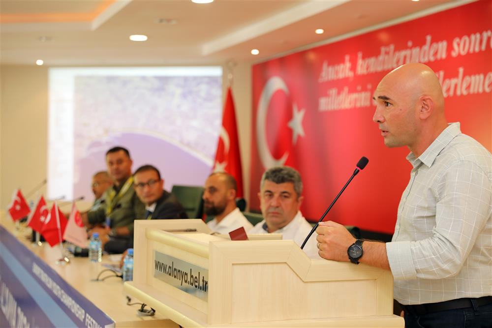 30.triatlon basın toplantısı 2 d0aca