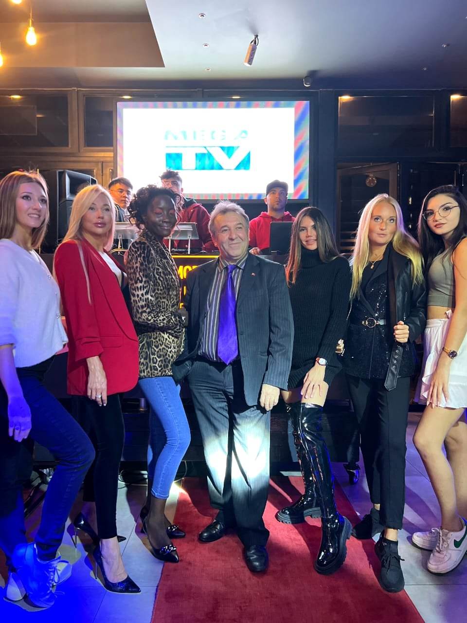 316718510 858719148602707 8503752093150227749 n b8693