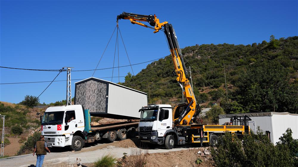 319142624714351872 f4707