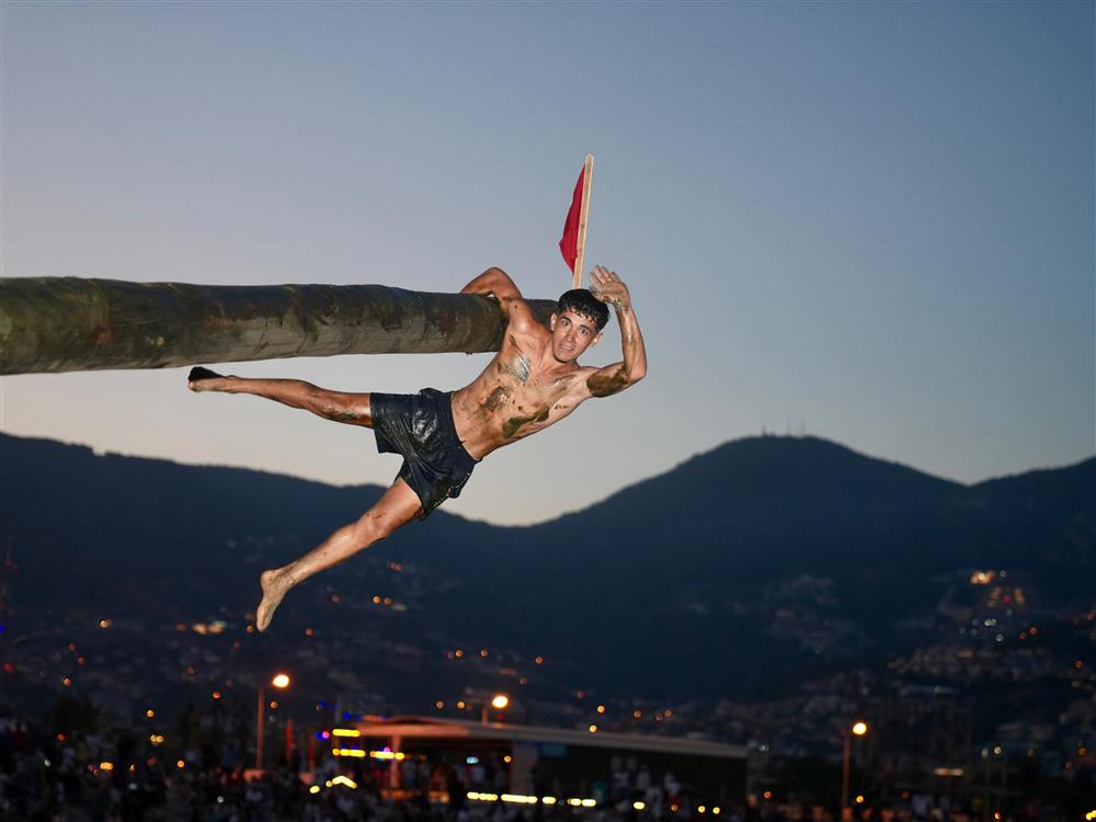 378305984577206144 91a48