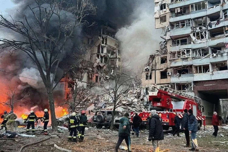 421234543 2262131997309323 5086701867559387837 n c6958