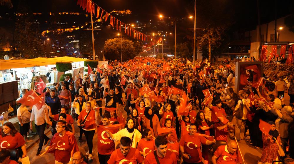 470660992207672832 93d8a