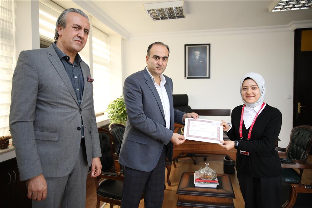 478902176874111424 498f3