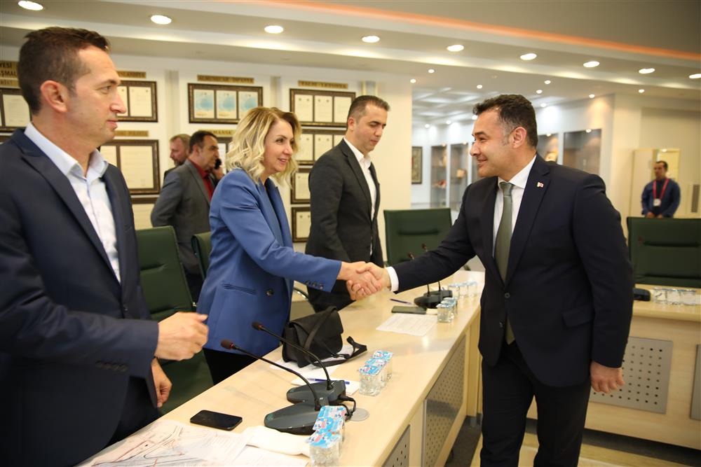 485387136880596416 04e64