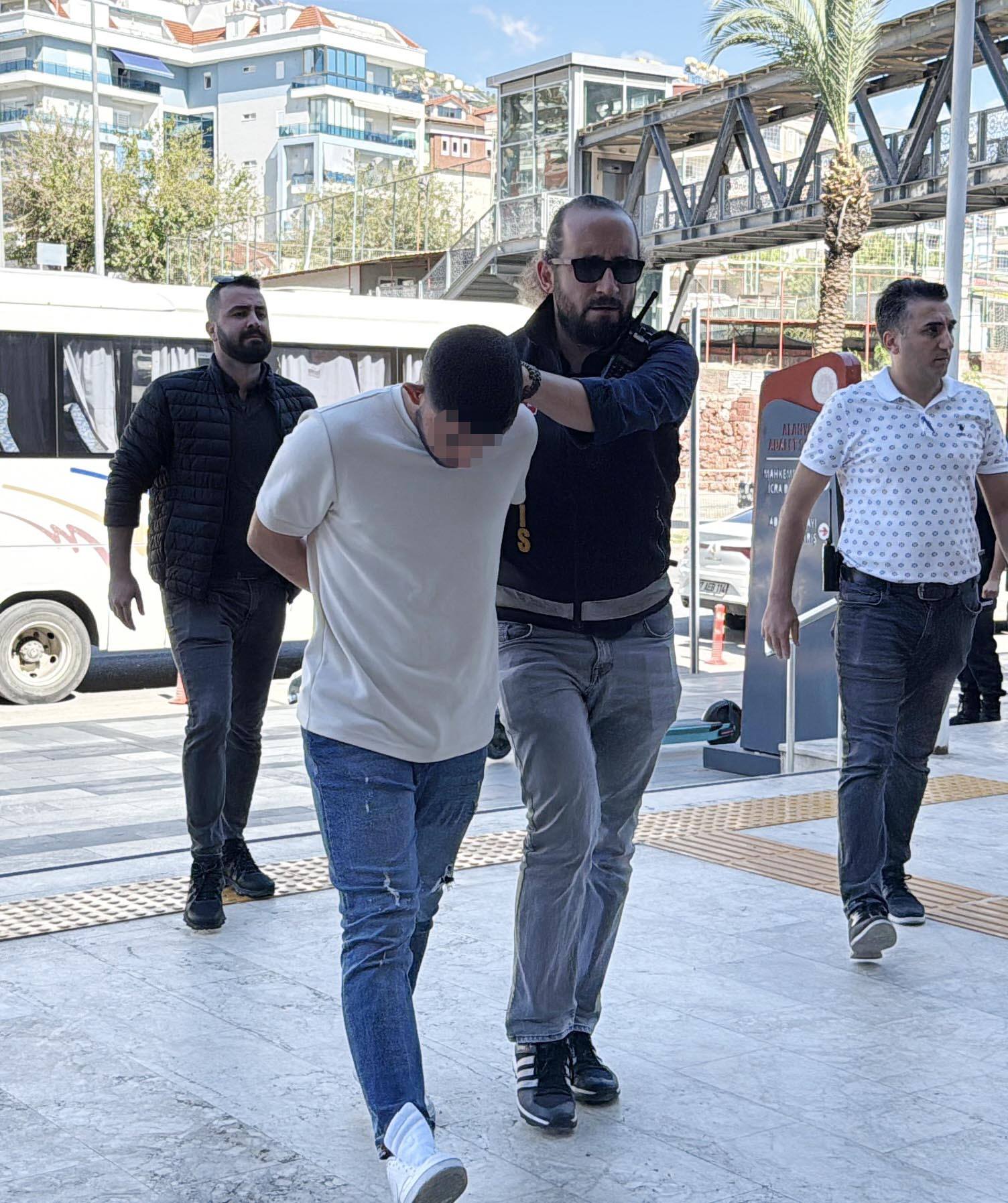 559877058 1388061243325995 426197235293416671 n e228a