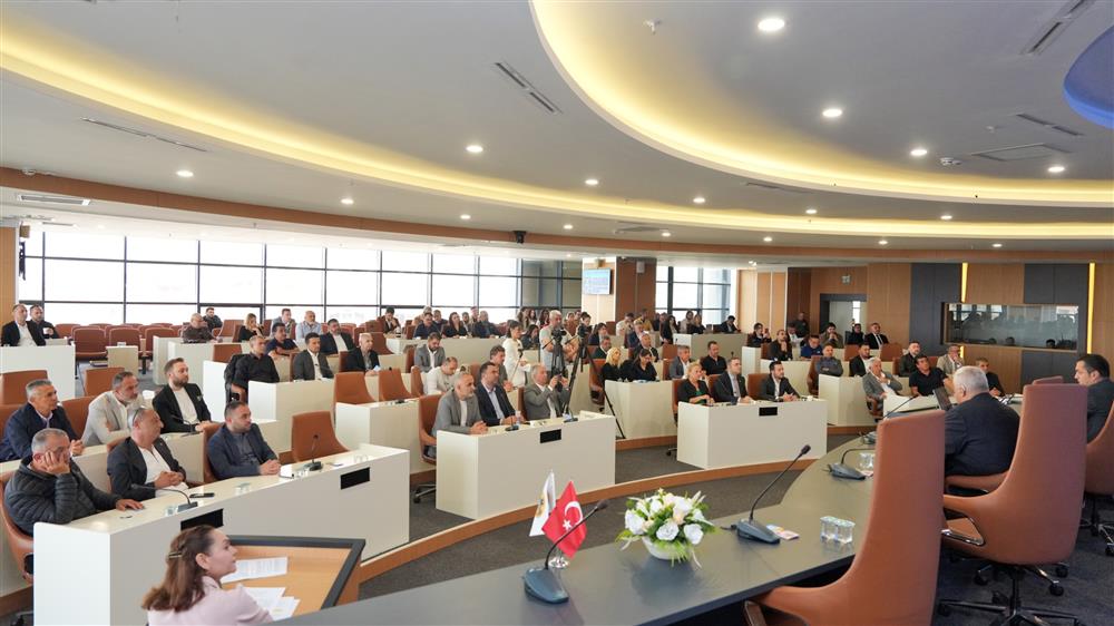 573233280566597120 04b12