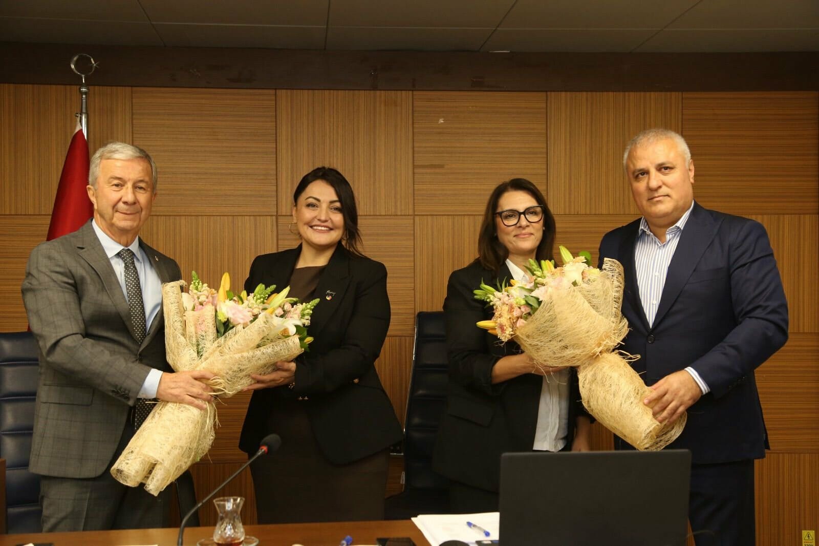 582276948 836059482678834 8043728972510093895 n 4913c