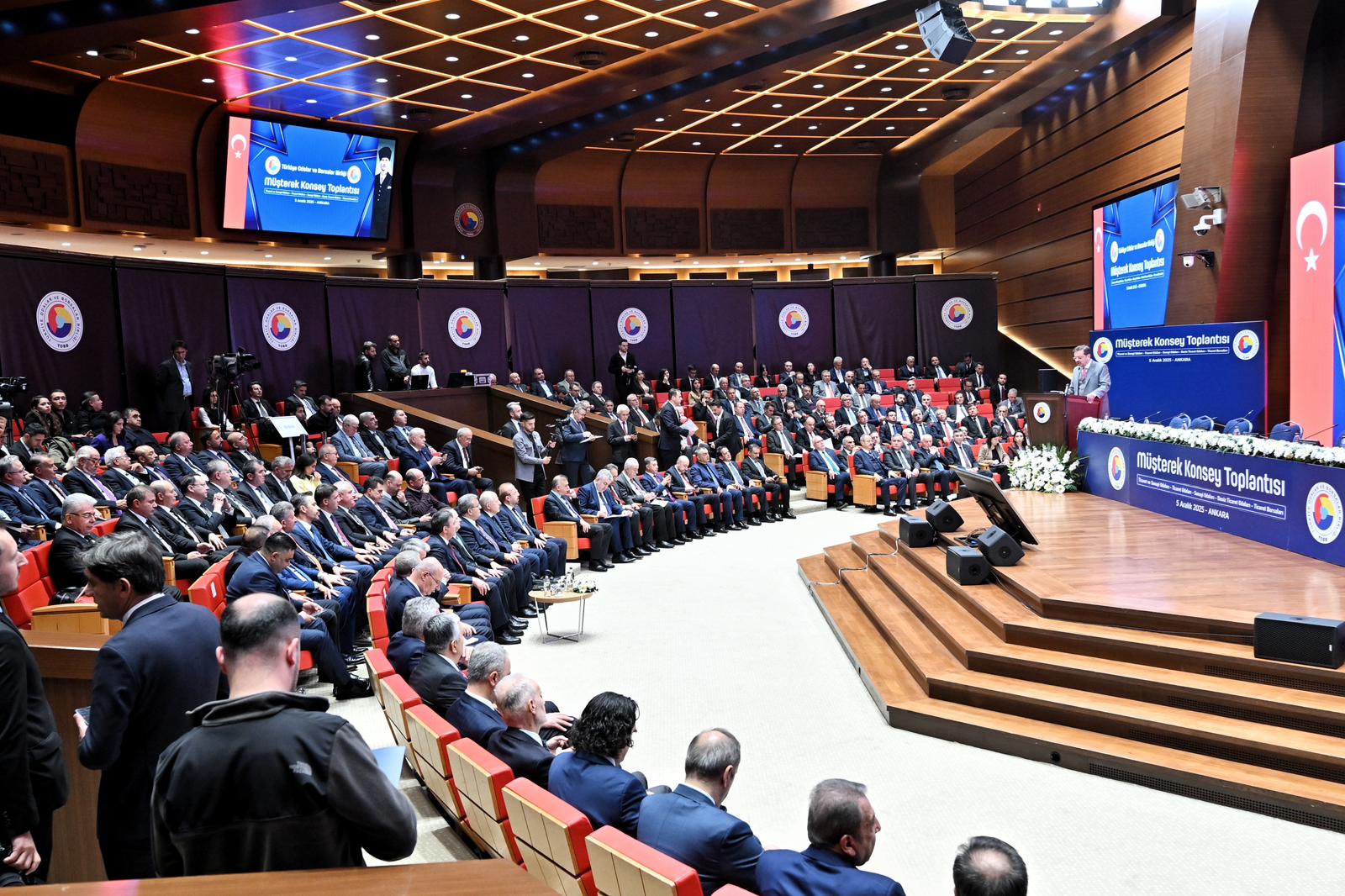 589734014 868126822396399 1005064177971736754 n 711e1