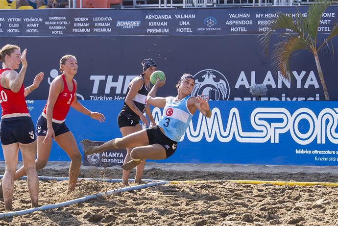 597225344514365792 1cabe