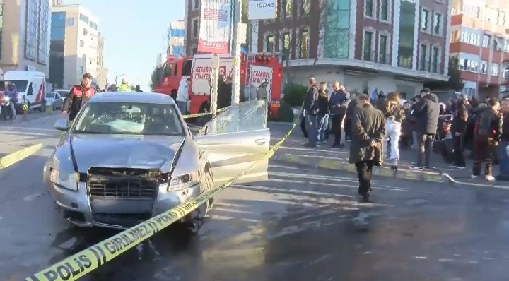 Şişli'de kaldırıma çıkan otomobil dehşeti...
