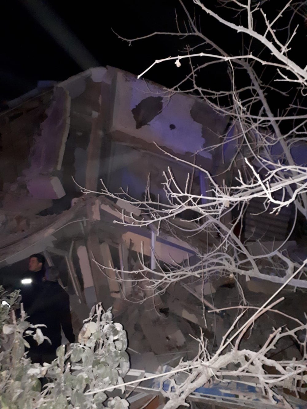 6.8 deprem 2 zyGVI CHY0qF2RZ 87EpNQ 3c1d2