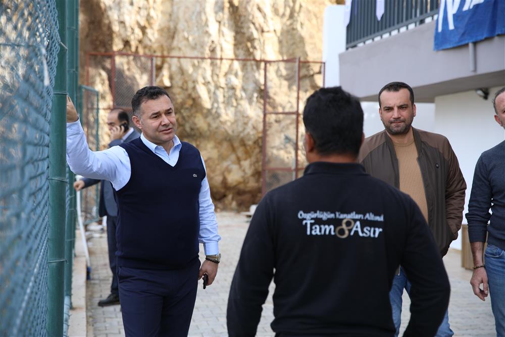 665268928940392512 32fe2