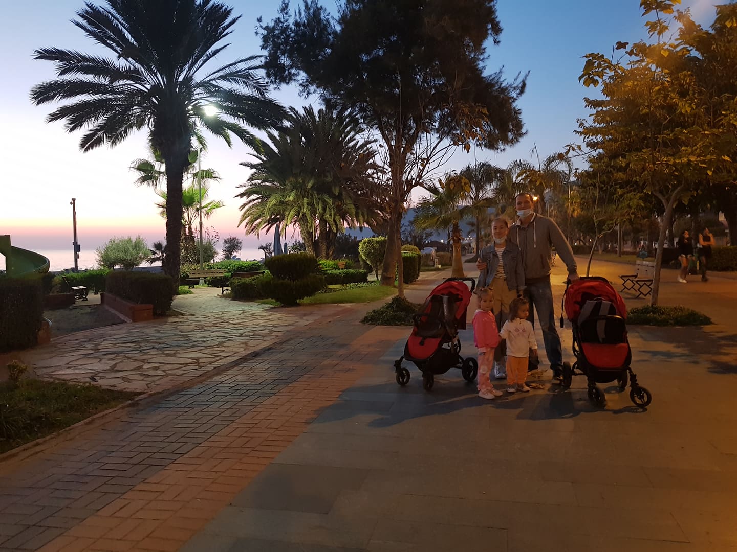 6 ARALIK 2020 ALANYANIN BOŞ SOKAKLARI TURİSTLER c993e