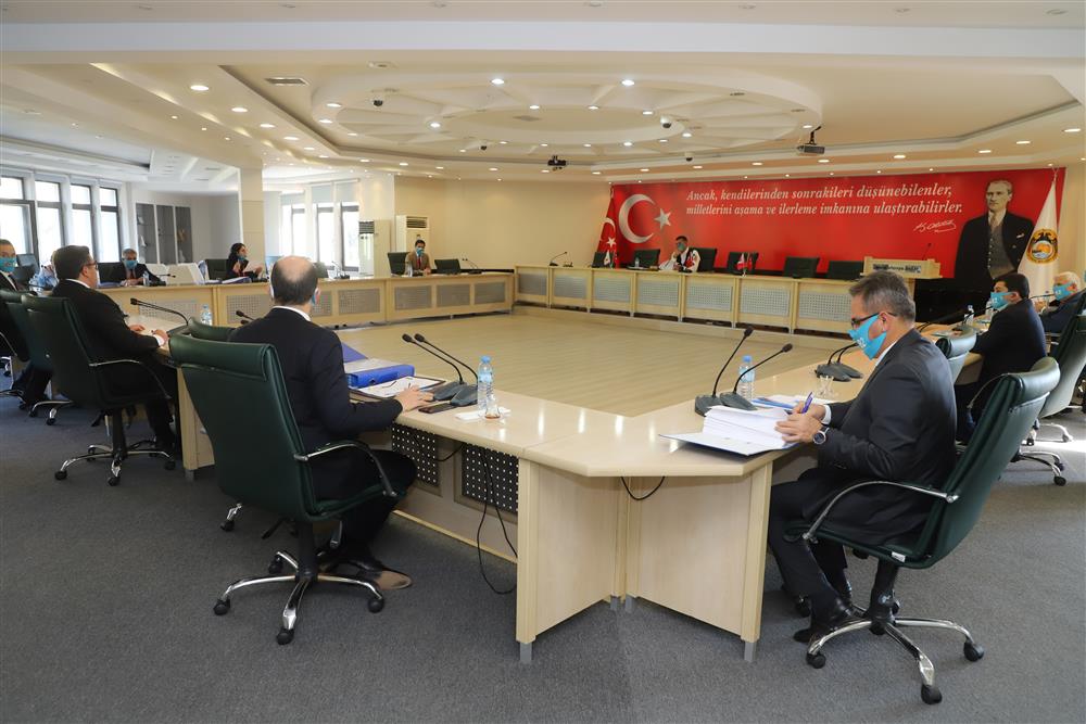 82 4 235127744630337024 8b47a