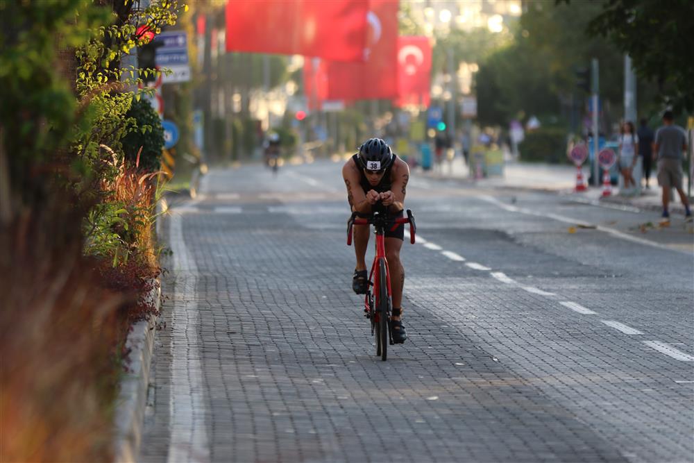 880256128702718592 6621b