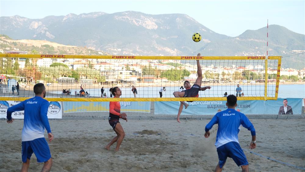 957575360156475536 71015