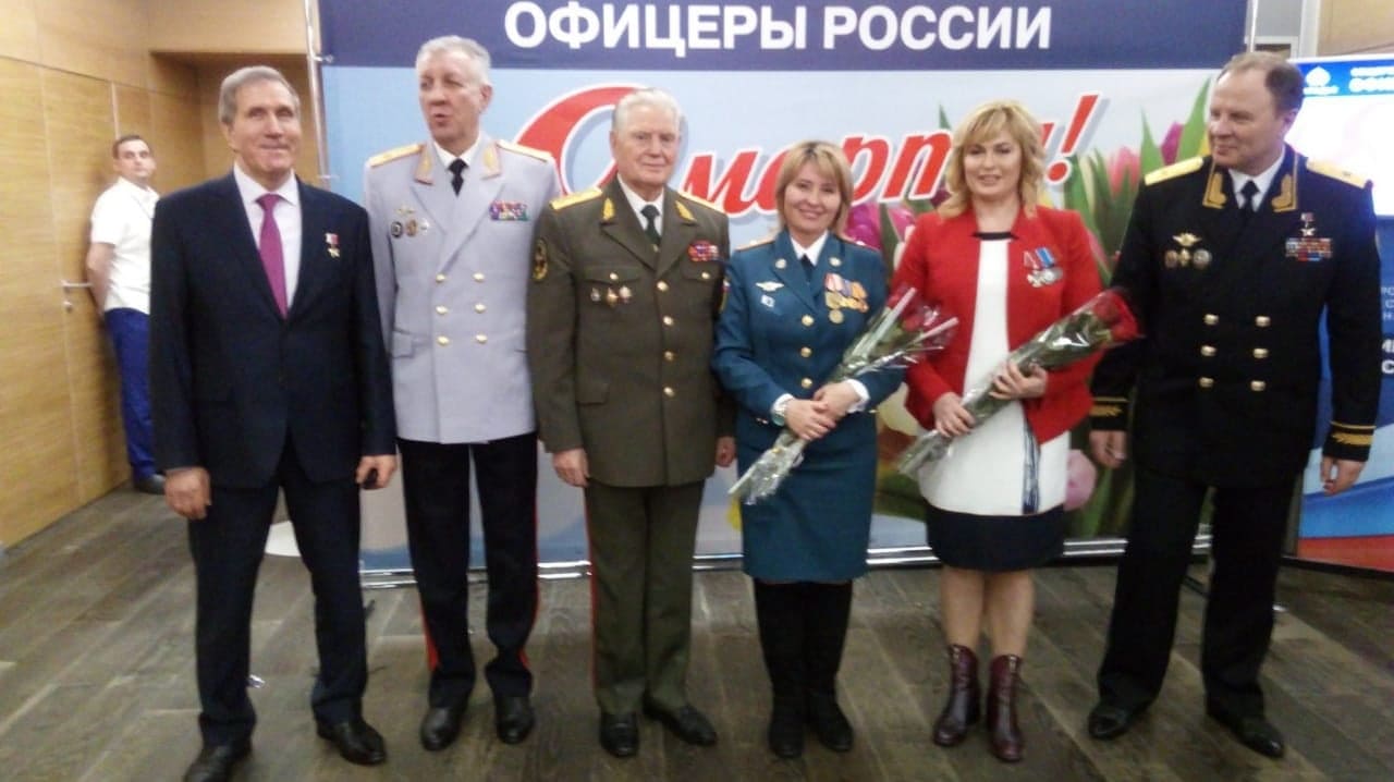 9 MAYIS RUS ZAFER BAYRAMI 3 ALINA 1 1b019