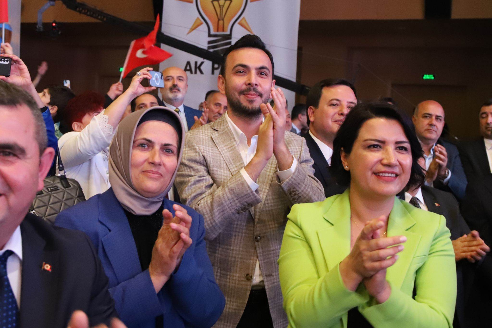 AKP 3 dde2b