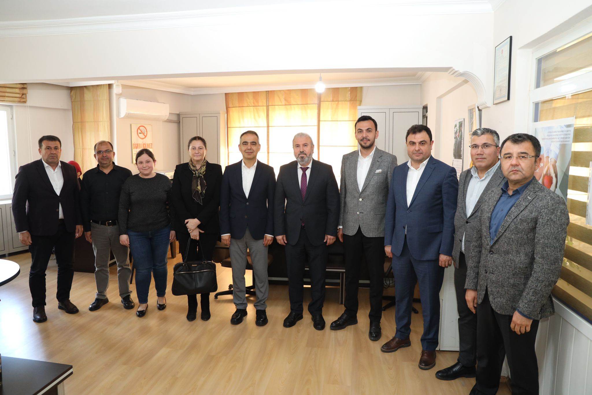 AKP OADALARDA 4 5edfd