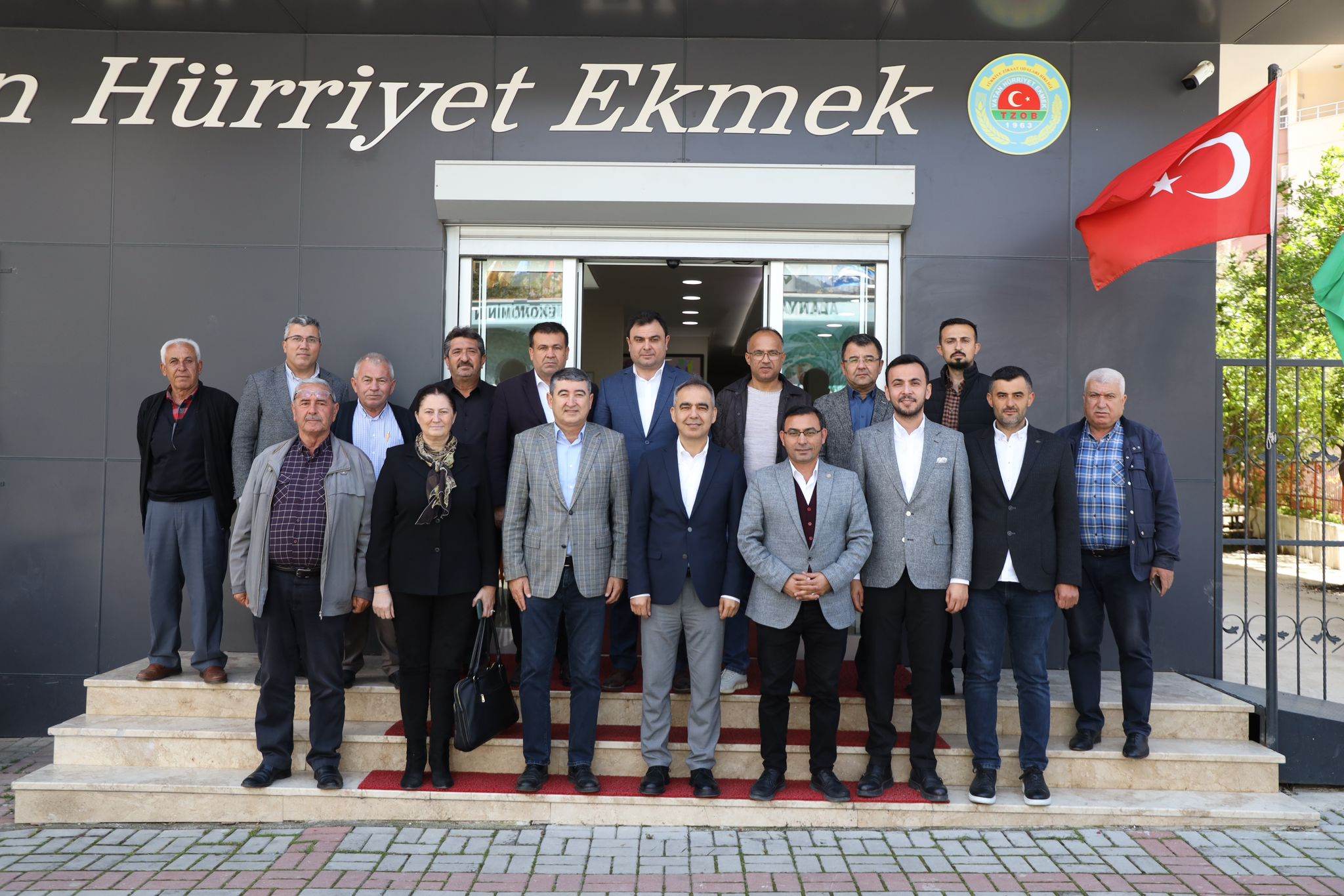 AKP OADALARDA 5 9b3b8