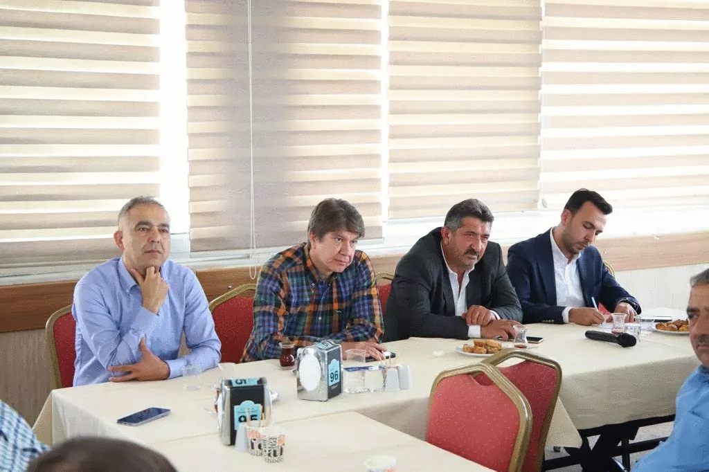 AKP VE MUHTARLAR 4 4374a