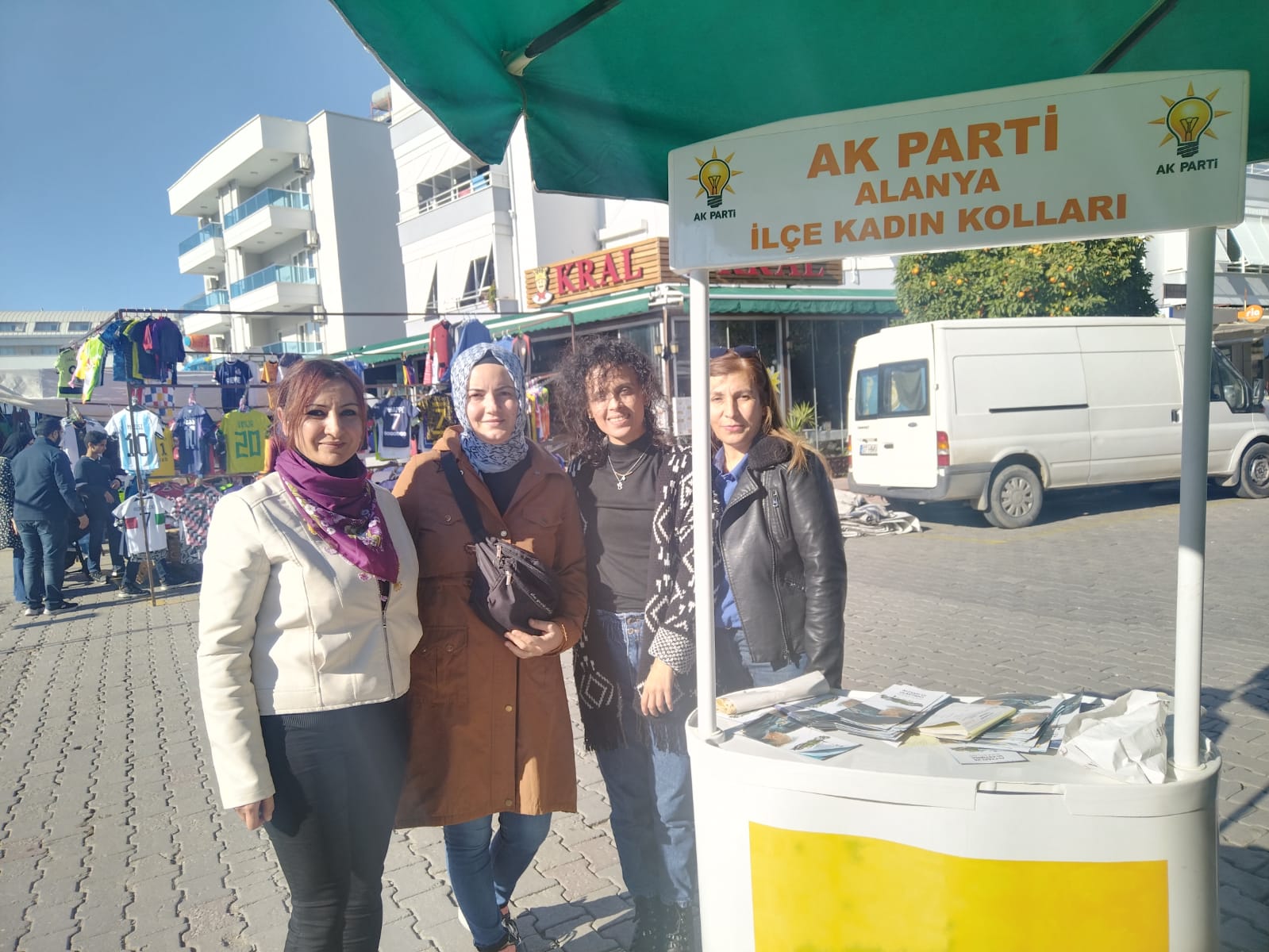 AK KADINLAR STANDI 4 434d7