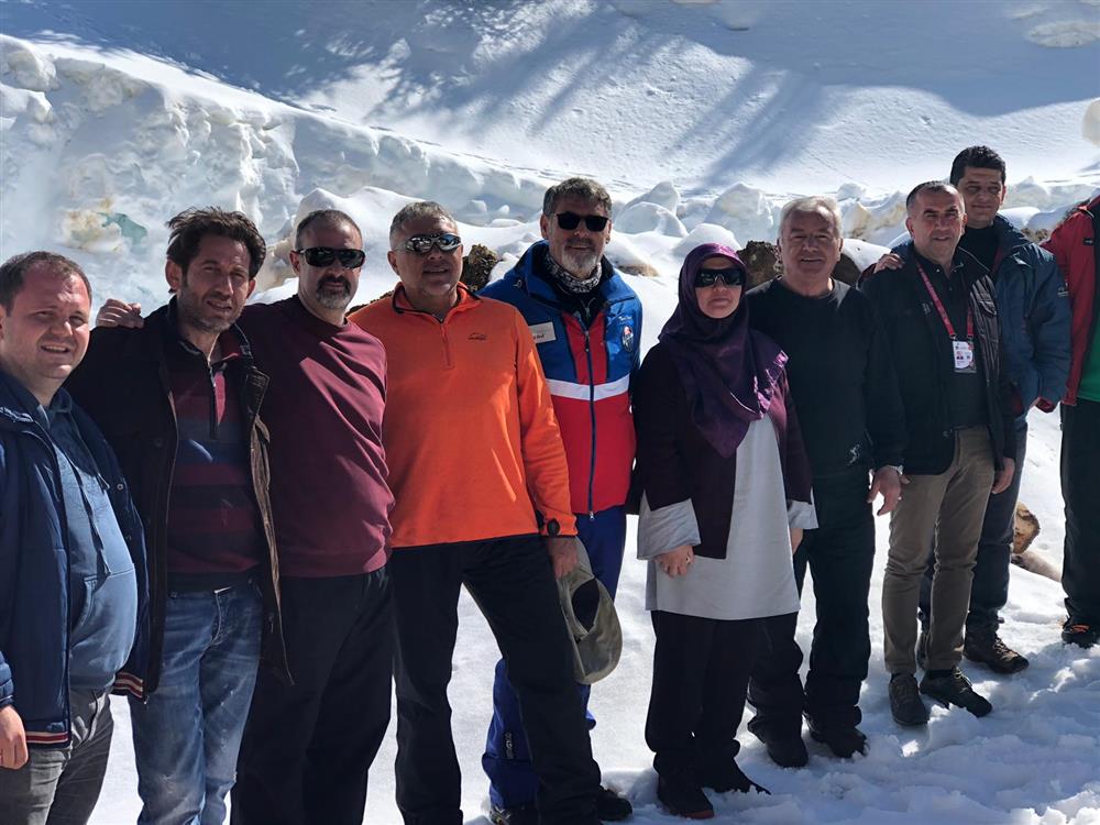 AK KAYAK 3 629129920828030080 471aa