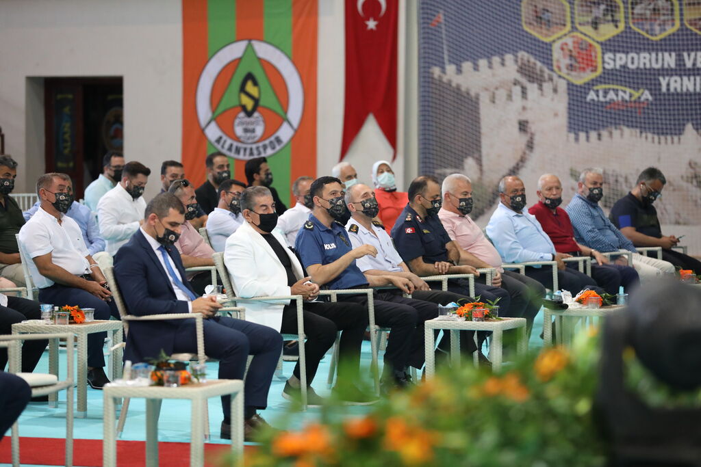 ALANYASPOR DA KONGRE 4 c7eb8