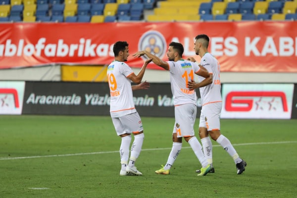 ALANYASPOR YAĞMURU 3 107511155 699066530934282 2820639550687669947 n dda1e