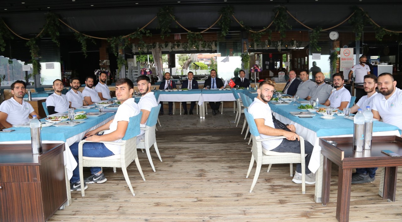 ALKÜ HENTBOLSPOR 2 YEMEKDEthumbnail 2 e78a4