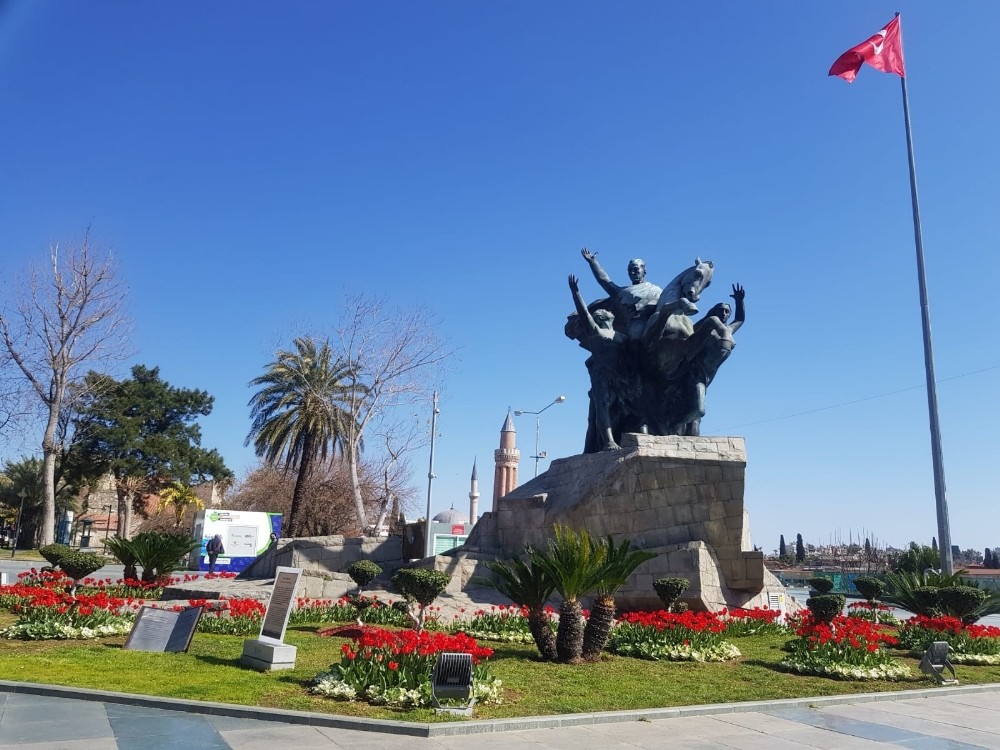 ANTALYA LALE AÇTI 4 7f6ca