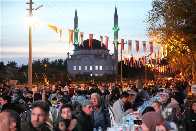 AVSALLARDA İFTAR 1 a086b