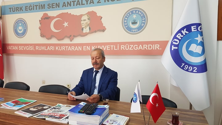 B.U 2 89008171 647441169374990 2473732443295711232 n 04902