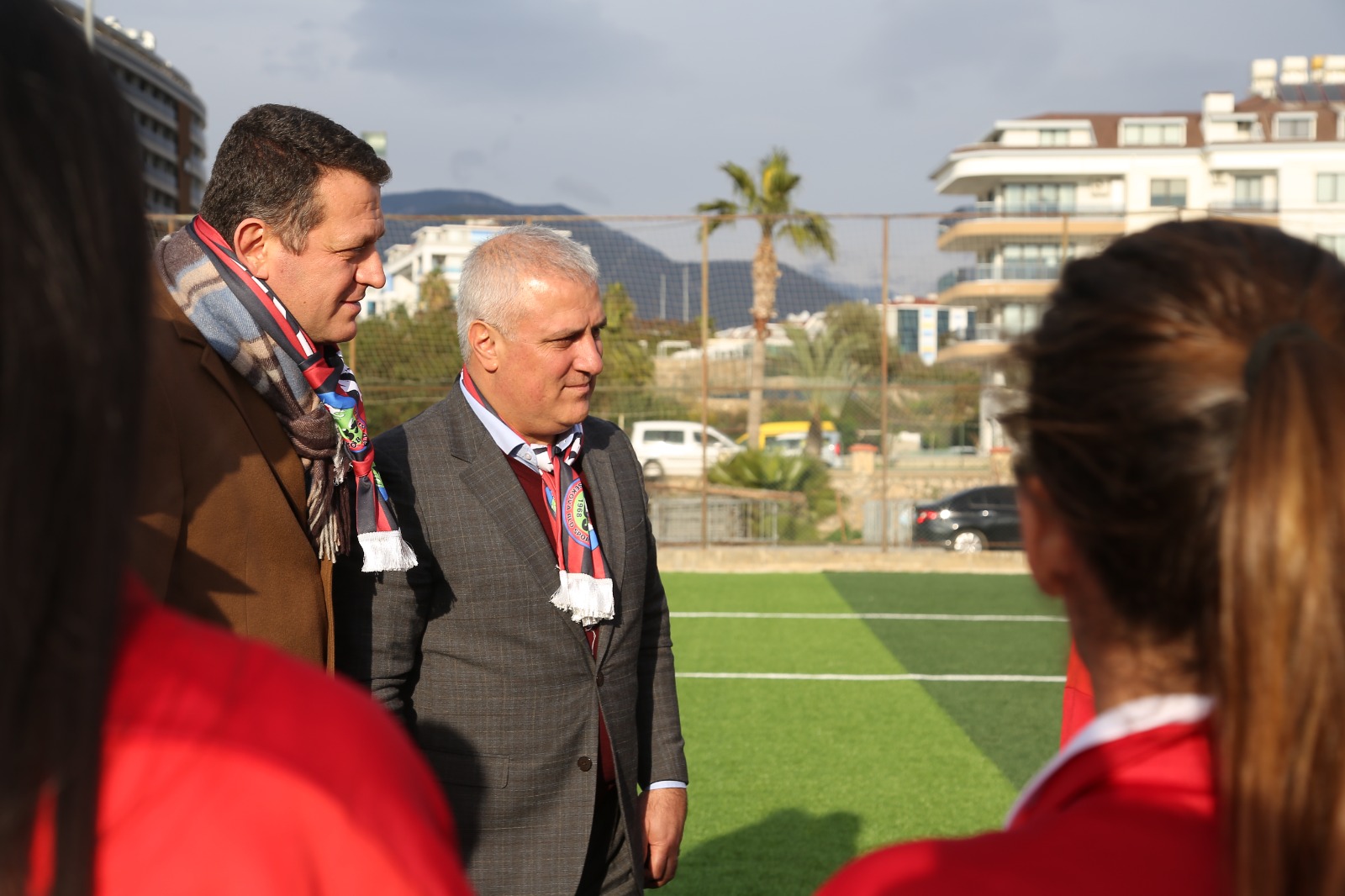 BAYAN FUTBOL TAKIMI 2 3c35d