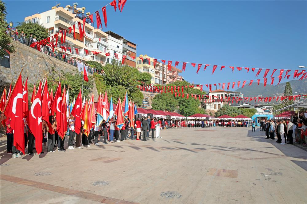 BAYRAM COŞKUSU 4 eff0c