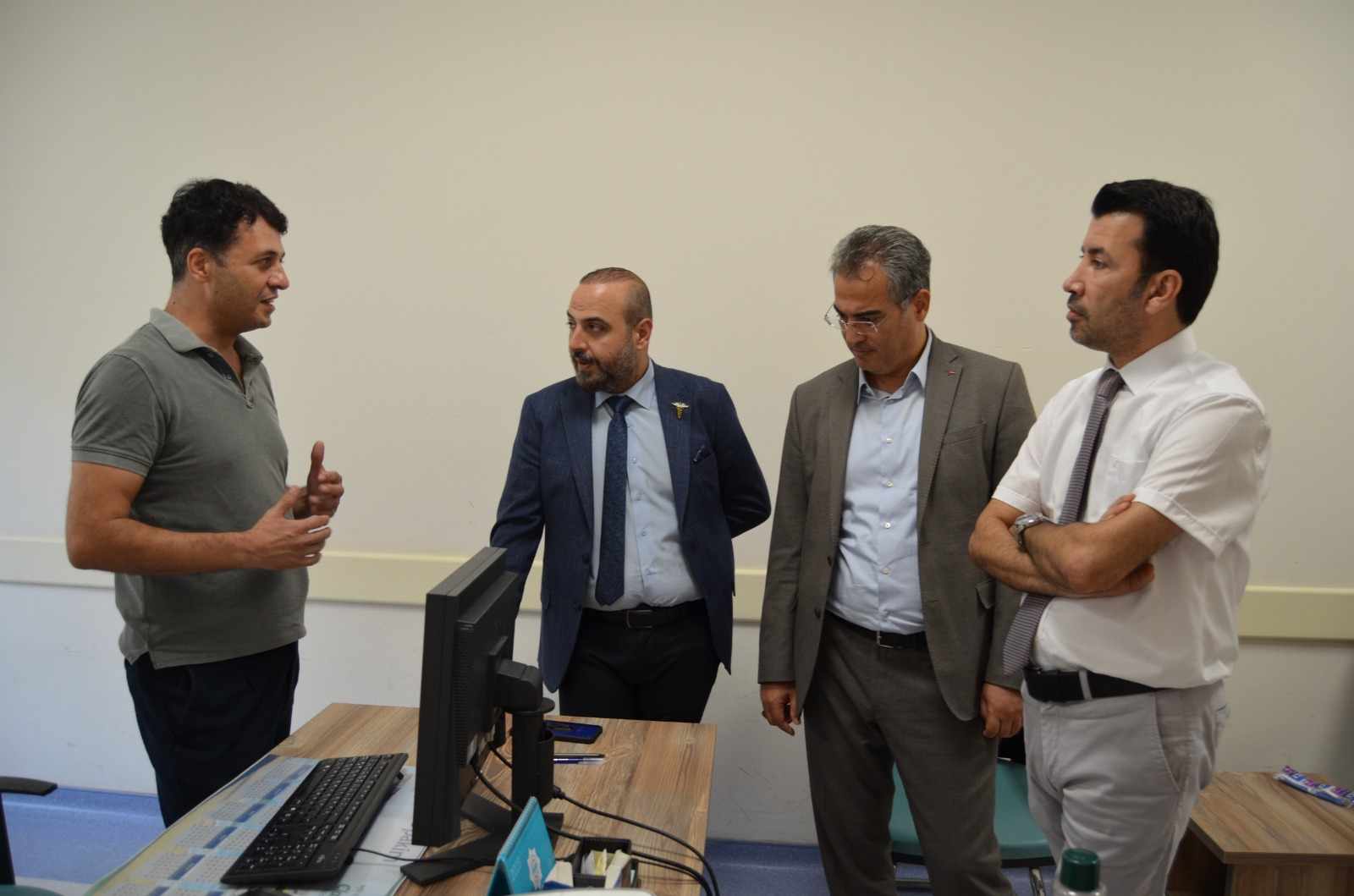 BAŞHEKİMVE DOKTORLAR 3 ef58f