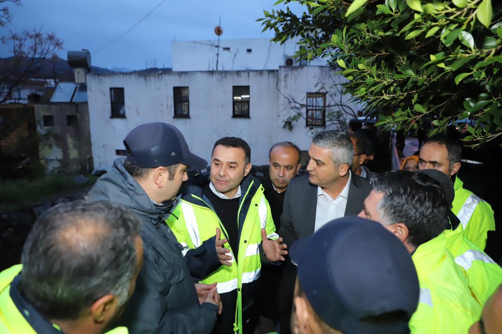 BAŞKAN BÖCEK ALANYADA AFET YERİNDE 2 6c3783ec 77ce 4e82 aab4 da2508e570cd ccca2