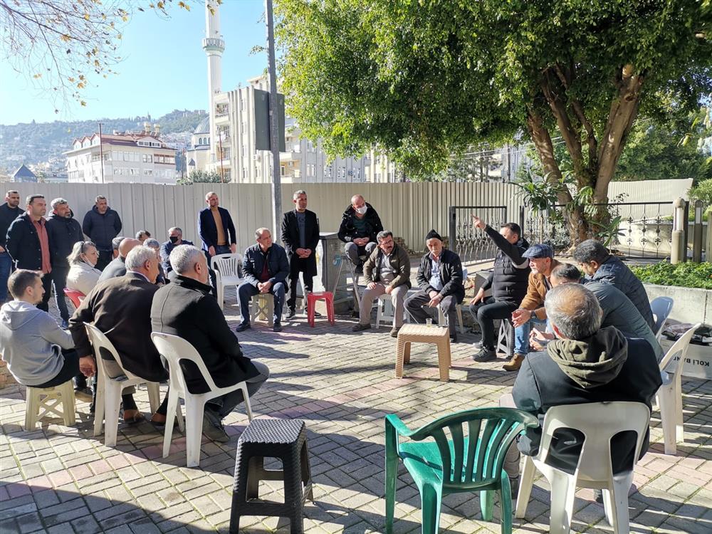 BAŞKAN PAZAR YERİ İÇİN BİLGİ VERDİ 3 3ae80