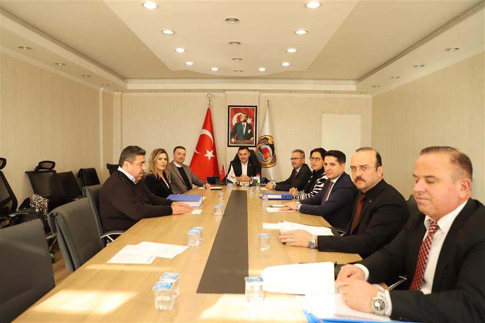 BAŞKAN YÜCEL VE YENİ YIL MESAJI 2 a7ca0