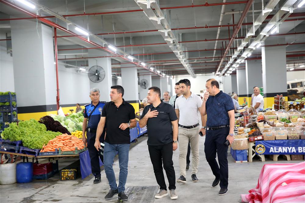 BAŞKAN YÜCEL YENİ PAZAR YERİNDE 2 b67a1