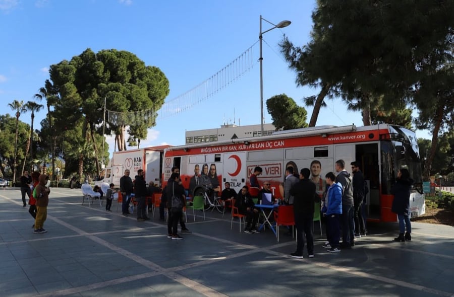 BELEDİYEDEN ELAZIĞA YARDIM KAN ÇADIRI 83677538 1268903476640224 1075070158600404992 n 3f777