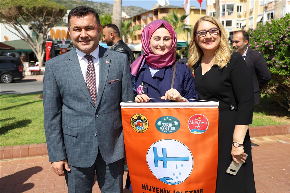 BELGE 3 385294496584194688 e2b34