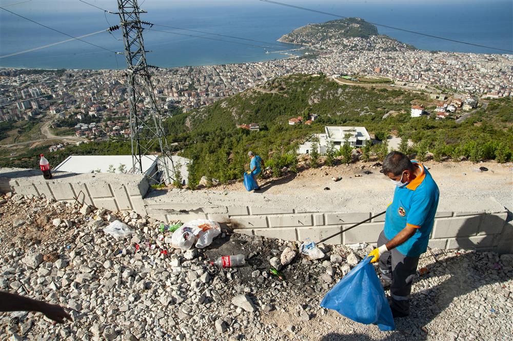 BLD.TMZ.2 150212592545421824 cf858