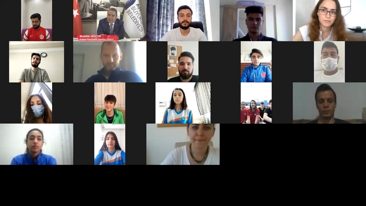 Başkan Böcek gençleri dinledi 2 f0dd5