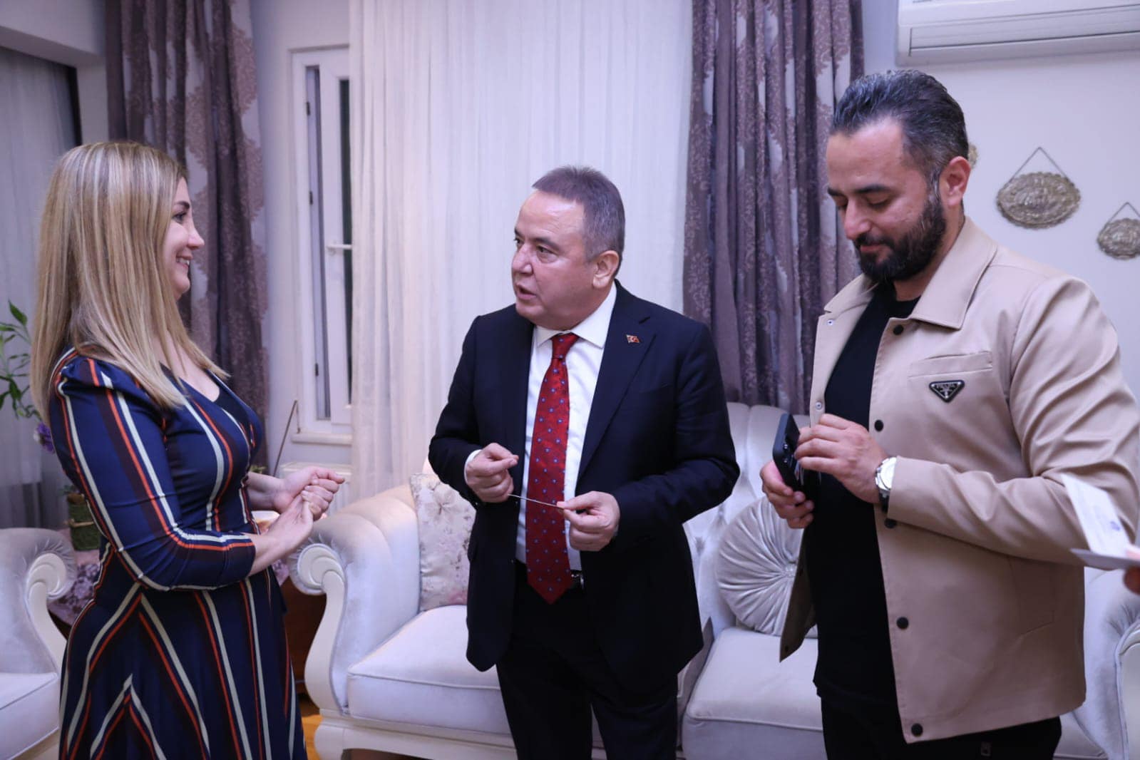 BÖCEK ALANYADA İFTAR VERDİ 5 791cd